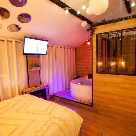 Love Room Romantique Les Petits Plaisirs 昂热 外观 照片