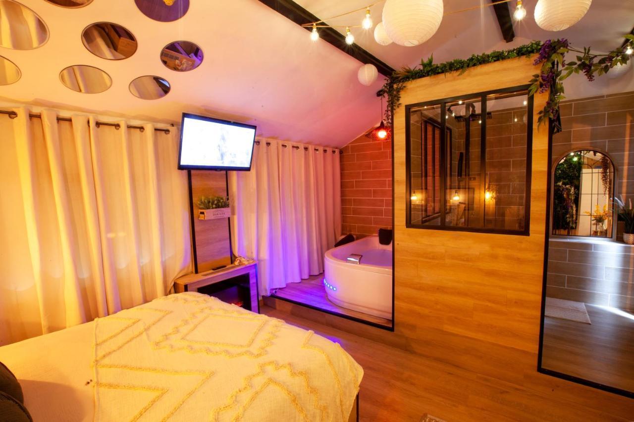 Love Room Romantique Les Petits Plaisirs 昂热 外观 照片